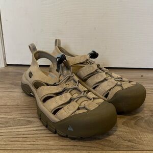 Keen Gray Women’s Hiking Sandal